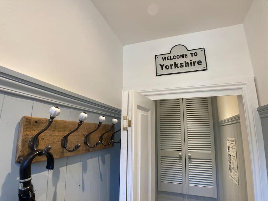 Cosy 2 Bedroom Cottage In Scarborough'S Old Town Екстериор снимка
